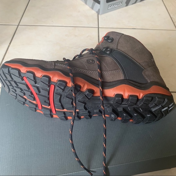 Ecco Ulterra Mid Boots - Picture 2 of 9